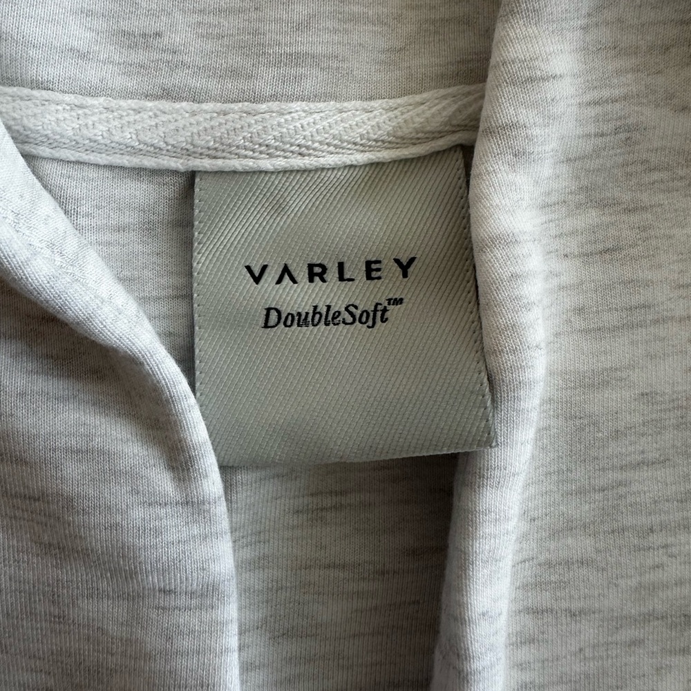 Varley Gray Sleeveless Set - Picture 5 of 12